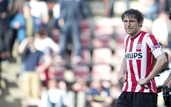 虽然他们依 虽然他们依